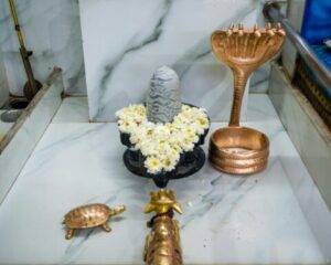 aryambha praying to lord shiva